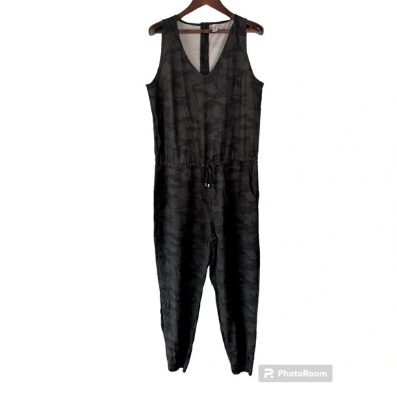 KYODAN Outdoors Camo Print Jogger Style Jumpsuit Size Large - Picture 1 of 7